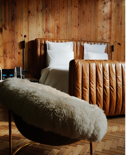 stamba hotel aviator suite